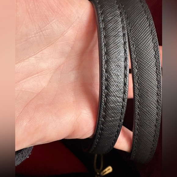 Michael Kors Charlotte Large Black Tote Bag - Picture 4 of 5